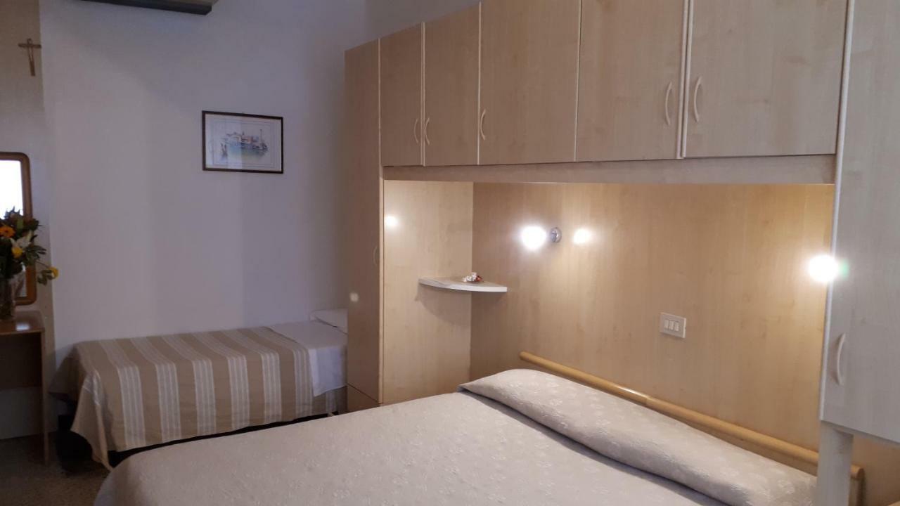 Hotel Villa Dina Лидо-ди-Езоло Экстерьер фото